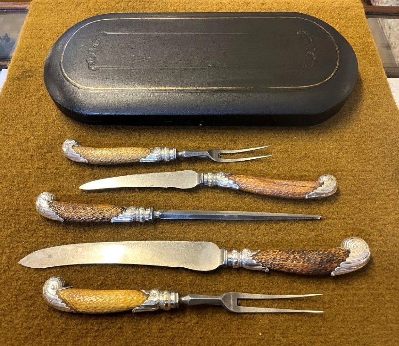 Antique Elkington & Co 5 Piece Stag Horn Handled Carving Set
