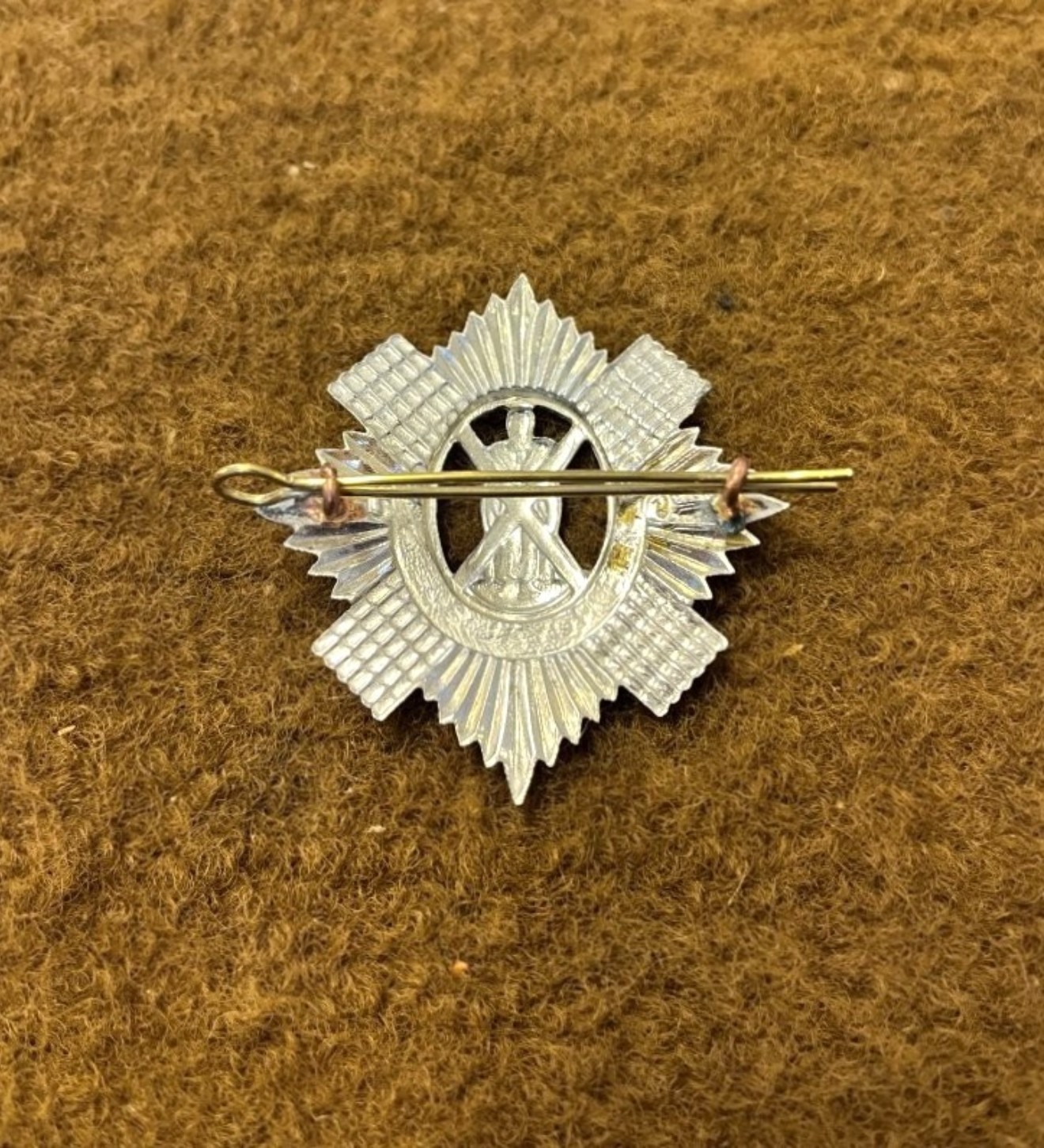 Vintage The Royal Scots Cap Badge