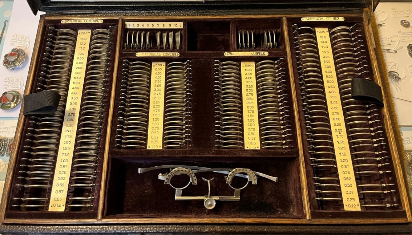 Antique Opticians Travelling Eye Testing Kit Complete with Trial Lenses and Adjustable Frame