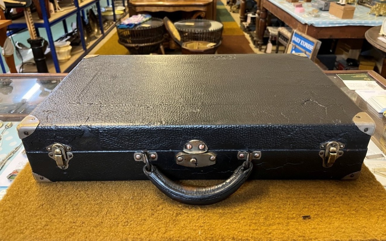 Antique Opticians Travelling Eye Testing Kit Complete with Trial Lenses and Adjustable Frame