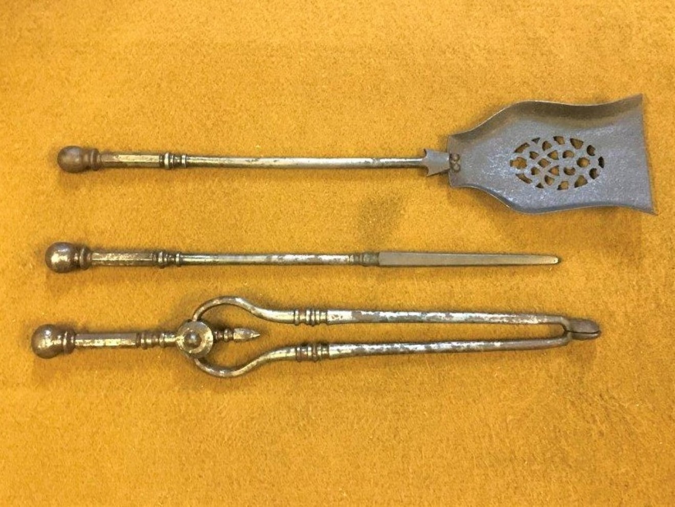 Antique Steel ﻿Fireside Companion Set