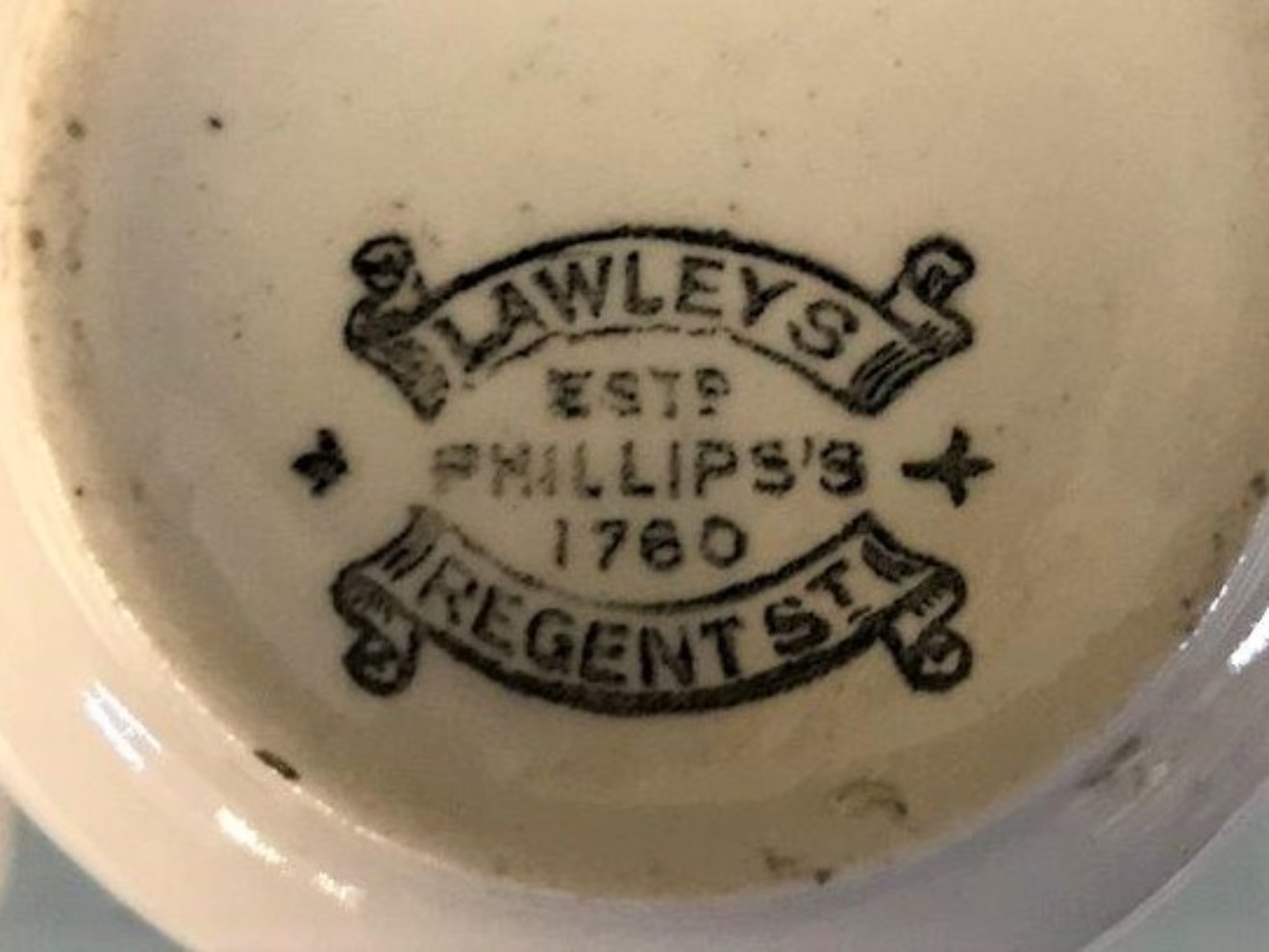 Coffee Cup & Saucer Set Invercauld Arms Ballater