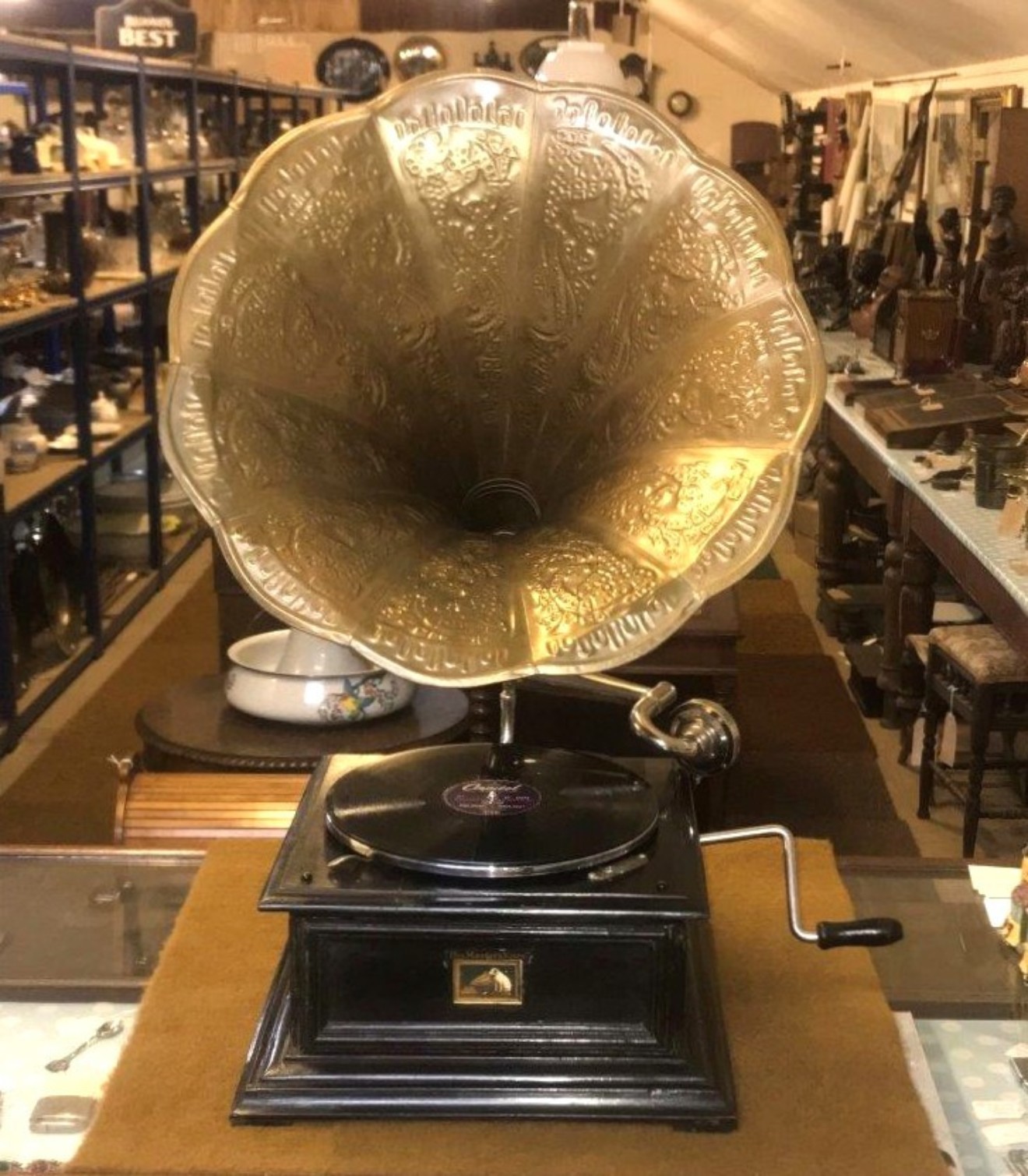 Retro His Master's Voice 78 RPM Gramophone