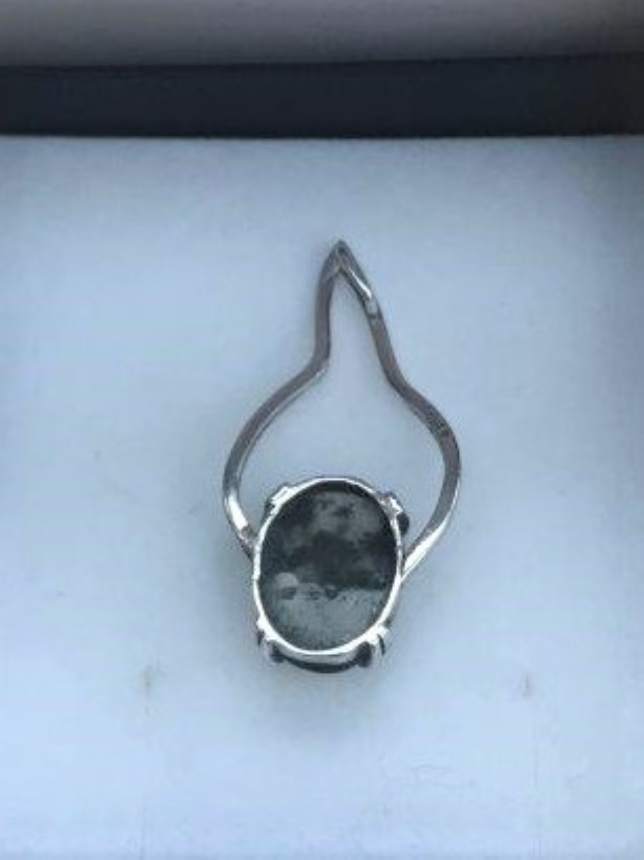 Silver Agate Pendant