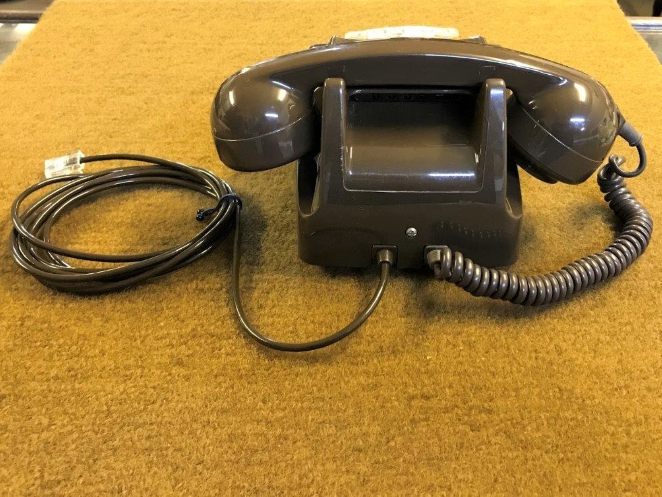 GPO Model 8746G Telephone Brown "Yeoman"