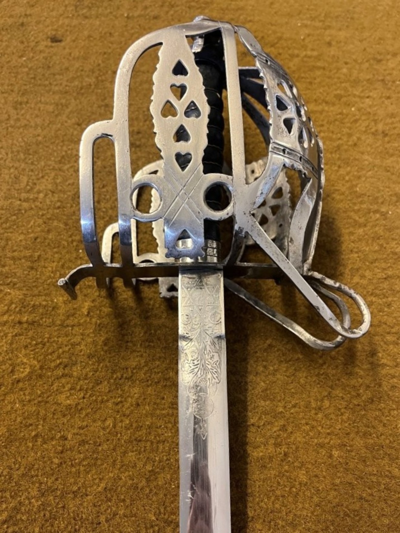 George V 1828 Pattern Scottish Basket Hilt Broadsword and Scabbard