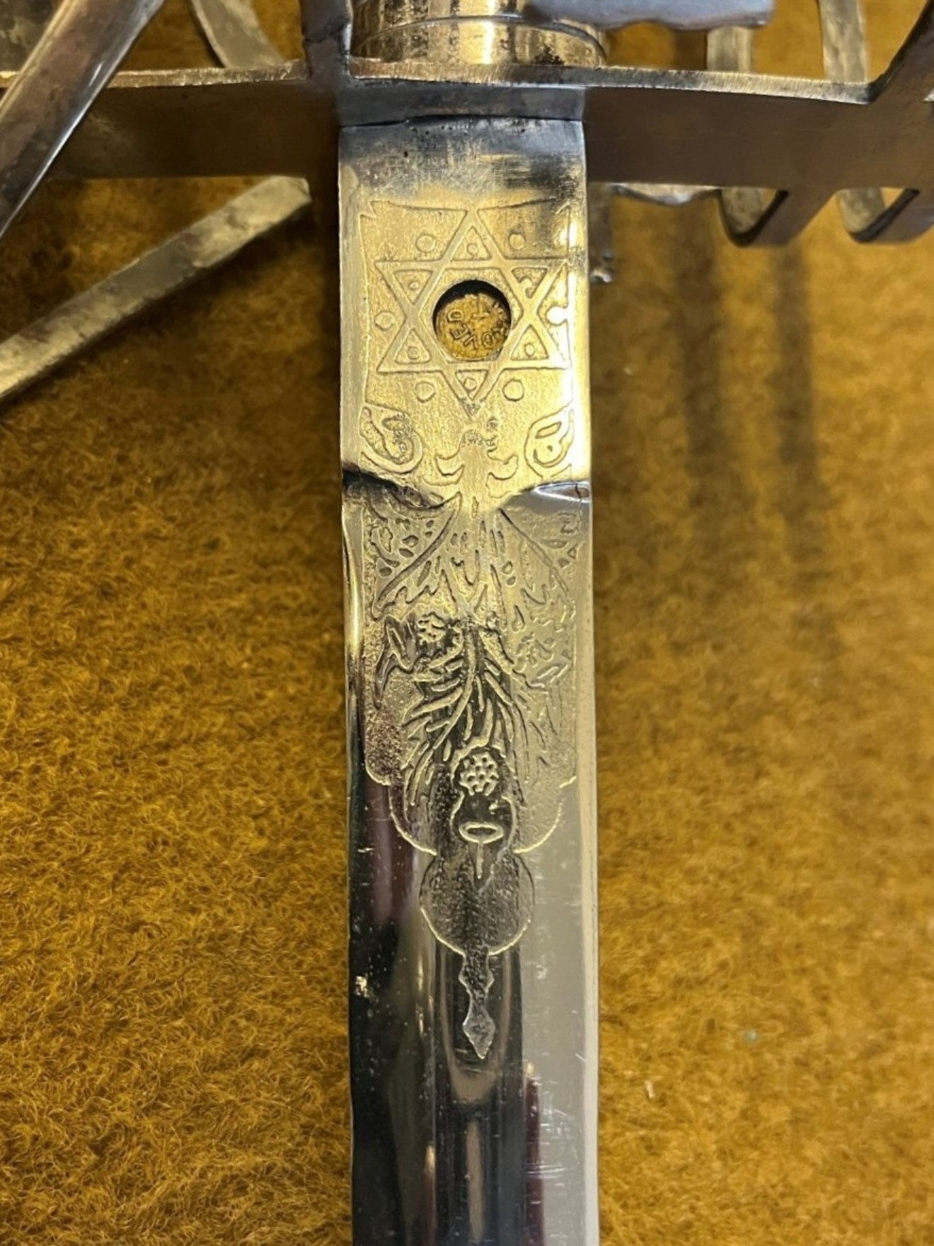 George V 1828 Pattern Scottish Basket Hilt Broadsword and Scabbard