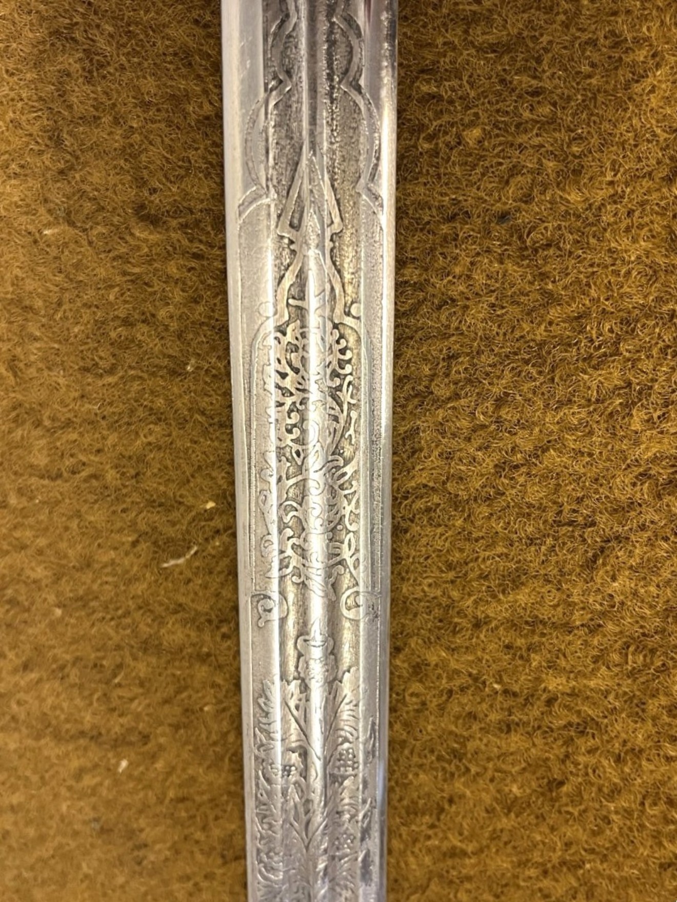 George V 1828 Pattern Scottish Basket Hilt Broadsword and Scabbard