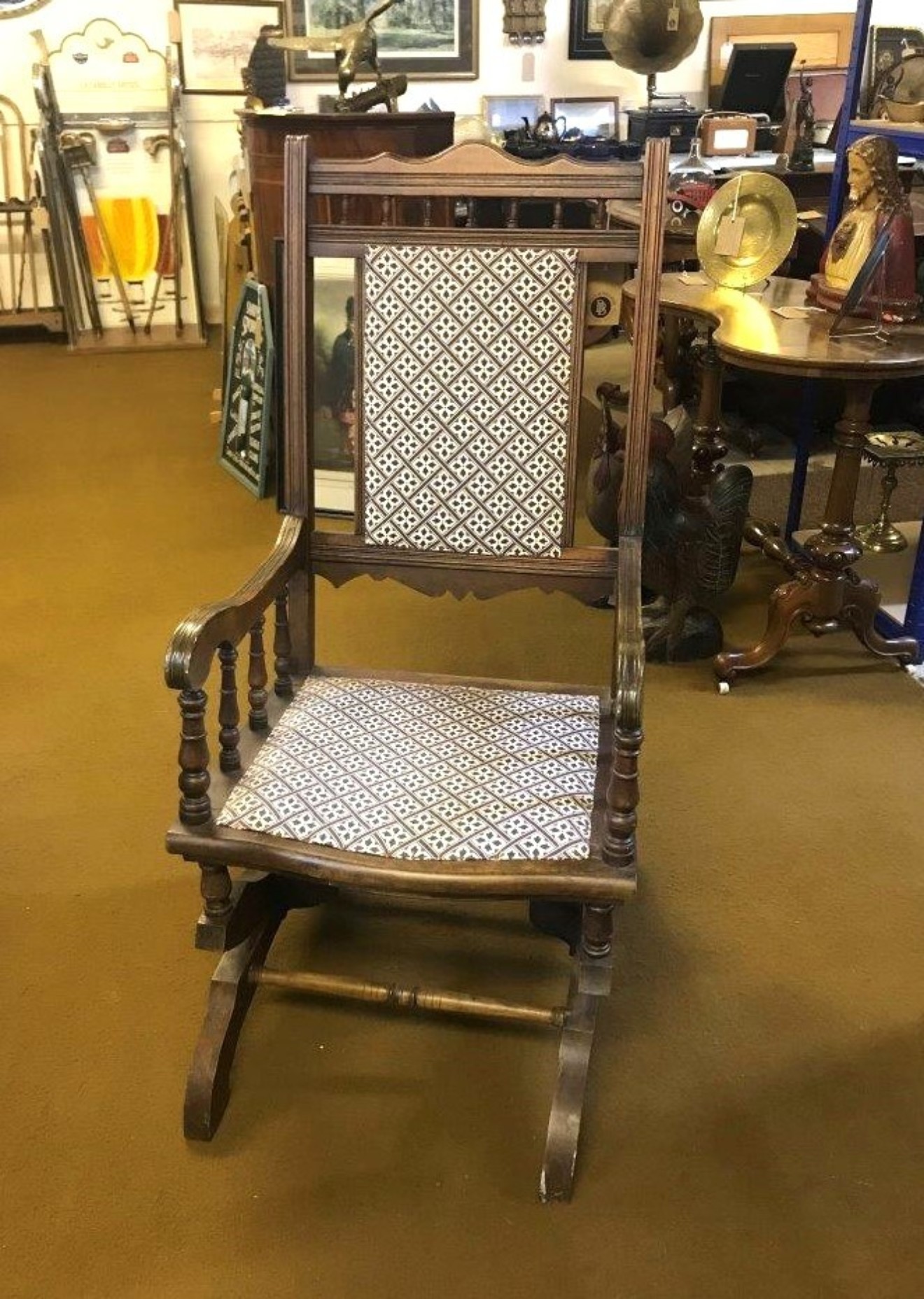 Antique American Style Rocking Chair