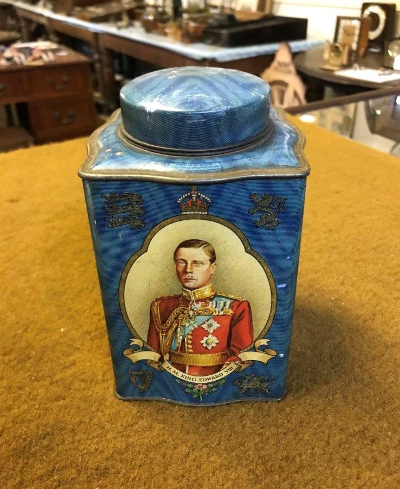 Vintage King Edward VIII Tea / Toffee Tin