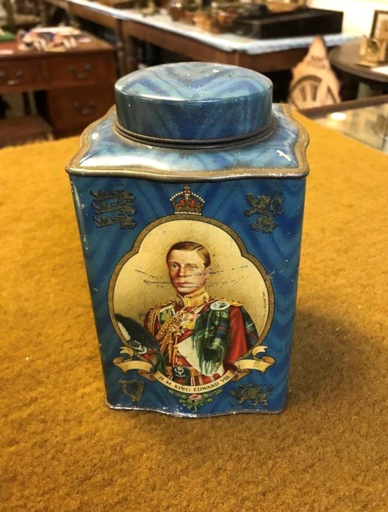 Vintage King Edward VIII Tea / Toffee Tin