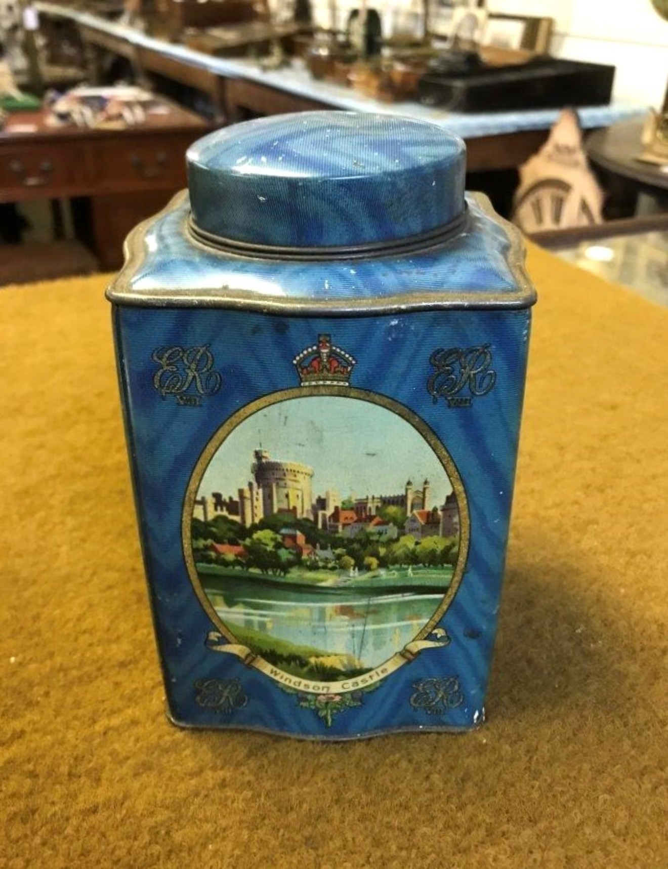 Vintage King Edward VIII Tea / Toffee Tin