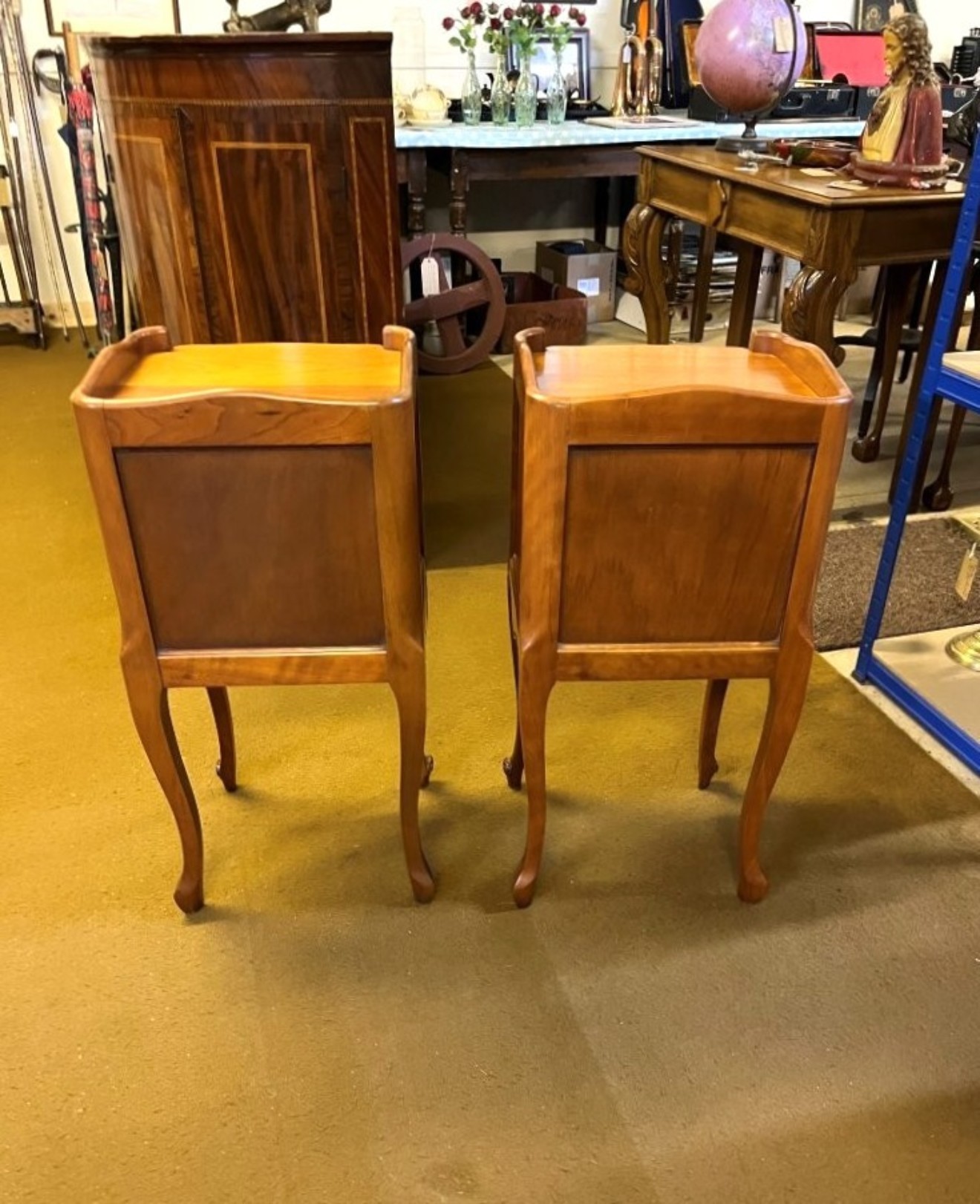 Vintage Pair of French Cherrywood Bedside Table / Nightstands