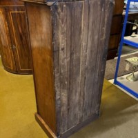 Victorian Light Mahogany Wellington Chest with 7 Graduated Drawers