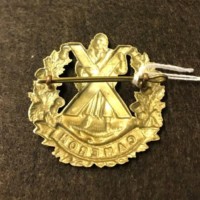 WW1 Queens Own Cameron Highlanders Cap Badge
