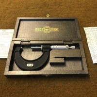 Vintage Moore & Wright 1" - 2" Micrometer No 966