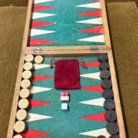 Vintage Backgammon / Draughts Set in Wooden Case