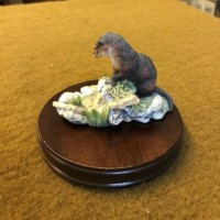 Vintage Border Fine Arts Otter Figurine MTR02 "Reflection"