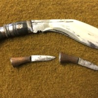 Vintage Gurkha Kukri in Leather Sheath c/w 2 Karda Knives