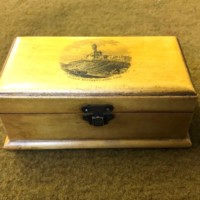Vintage Mauchline Ware Trinket Box "Wallace Monument Abbey Craig"