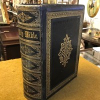 Antique Illustrated Holy Bible "The Self Interpreting Bible" By The Rev John Brown Published by Daniel Chadwick Accrington 1872