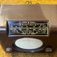 Vintage Art Deco Miniature Replica of a 1950s Bush DAC90 Radio