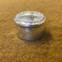 Antique Sterling Silver Pill Box by Mappin & Webb ﻿Hallmarked Birmingham 1911