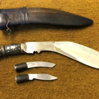 Vintage Gurkha Kukri in Leather Sheath c/w 2 Karda Knives