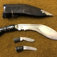 Vintage Gurkha Kukri in Leather Sheath c/w 2 Karda Knives