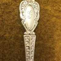 Antique Cased Set of 2 Silver Plated Berry Spoons Monogramed G