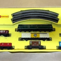 Vintage Hornby Railways R507 Freightmaster 00 Gauge Electric Train Set