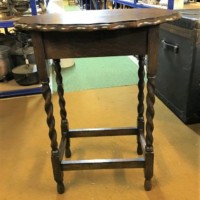 Dark Oak Oval Scalloped Edge Side Table