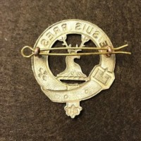 Lovat Scouts Cap Badge with Motto "Je Suis Prest"