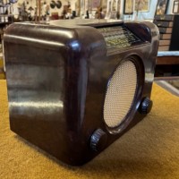 Vintage Bush DAC 90A Radio Brown Bakelite Case