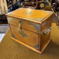 Edwardian Honey Oak Smokers Box with Internal Carousel and Storage Compartments