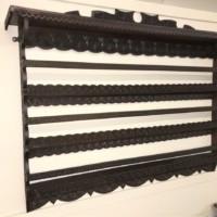 Scottish Chip Carved Hanging Plate Rack﻿