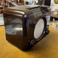Vintage Bush DAC 90A Radio Brown Bakelite Case