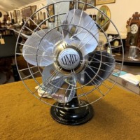Vintage Limit Veritys 10" Oscillating Desk Fan