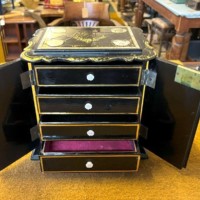 Vintage Oriental Lacquered Jewellery Box Decorated with Gilt and Mother of Pearl