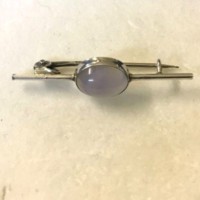 925 Silver Brooch with Amethyst Coloured Stone