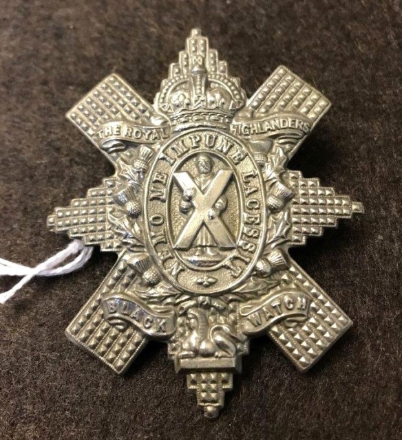 WW1 The Royal Highlanders Black Watch Cap Badge