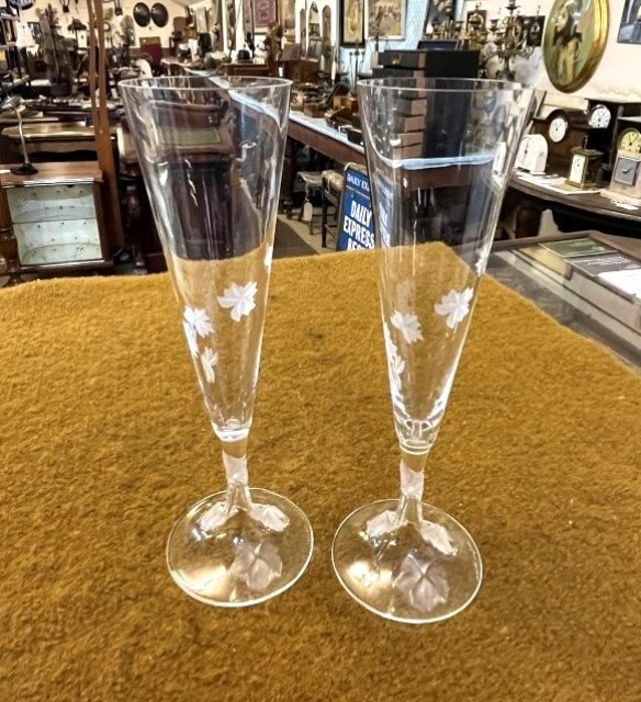 Vintage Pair of Lalique France Champagne Flutes