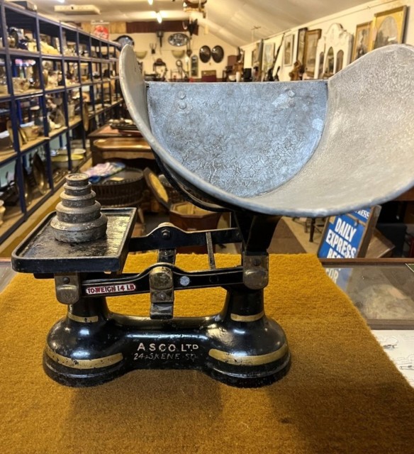 Vintage Shop Fruit / Veg Weighing Scales by Asco Ltd 24 Skene Square Aberdeen
