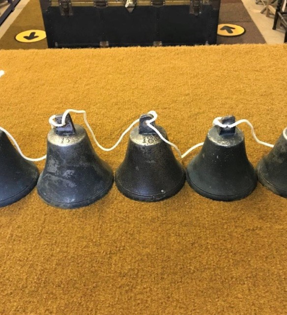 Set of 5 Graduated Country House Service Bells