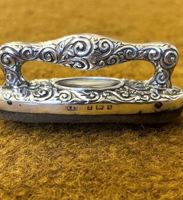 Edwardian Sterling Silver Nail Buffer / Pin Cushion by Adie & Lovekin Ltd Birmingham
