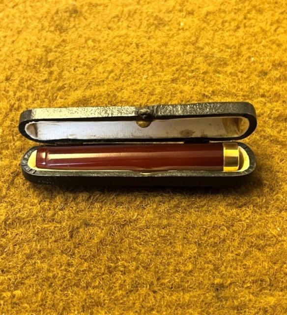 Antique Cheroot Holder with 15c Rolled Gold Collar