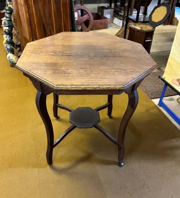 Arts & Crafts Octagonal Side / Occasional Table