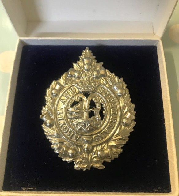 Argyll & Sutherland Highlanders White Metal Cap Badge