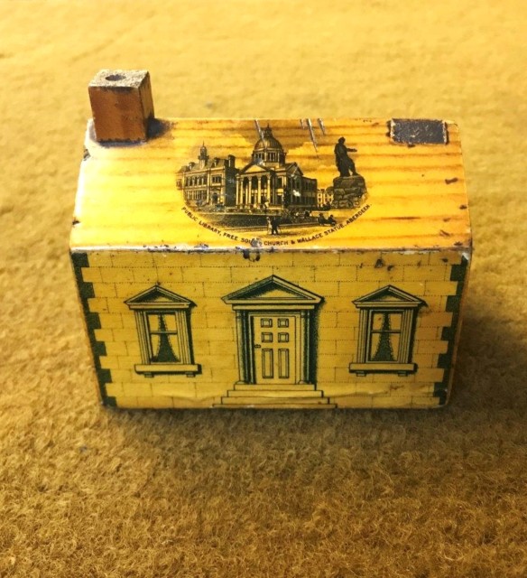 Antique Mauchline Ware Penny Bank "Public Library, Free South Church & Wallace Statue Aberdeen"