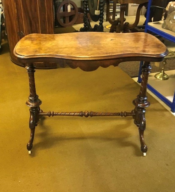 Victorian Burr Walnut Side Table